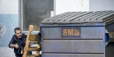 poster de la série Dans la brèche