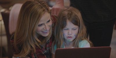 poster de la série Racist Daughter