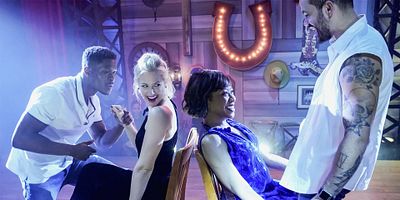 poster de la série Bienvenue à la soirée boxe