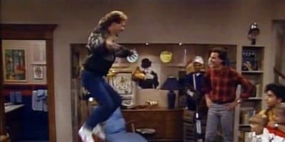 poster de la série Chaque Jo à sa place