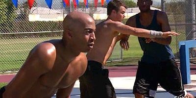 poster de la série A qui le tour ?