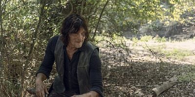 poster de la série A l'étroit