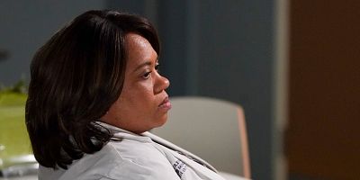 poster de la série Orgueil et priorités