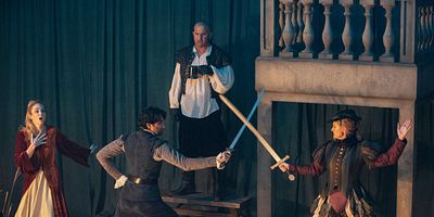 poster de la série Roméo contre Juliette : l'aube de la Justesse