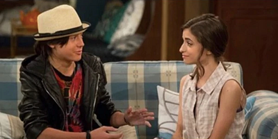 poster de la série Un premier baiser pas terrible