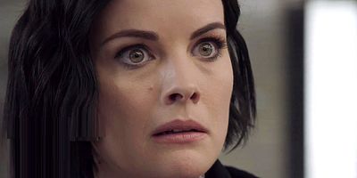 poster de la série Méfiez-vous des abeilles