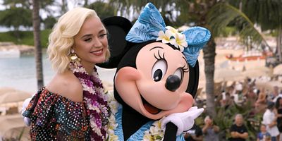poster de la série Idoles Aloha, Chanter dans Stargirl, Créer En avant