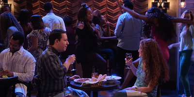 poster de la série Sous les tirs et dans le feu