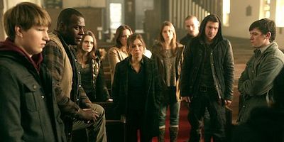 poster de la série Au-delà des frontières