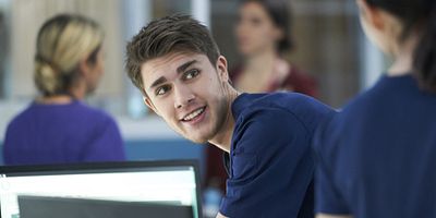 poster de la série En approche