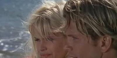 poster de la série Haut les surfs