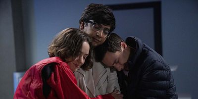 poster de la série Le bal de la boule