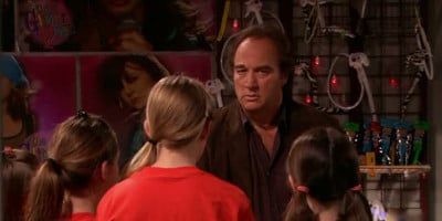 poster de la série Le chaperon