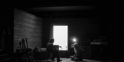 poster de la série Joue plus droit