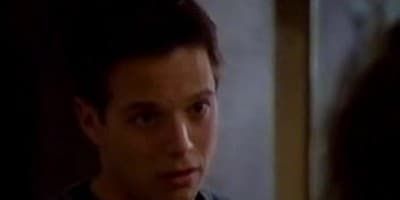 poster de la série Réactions en chaînes