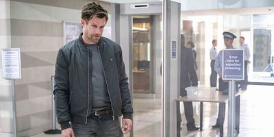 poster de la série Faux semblants