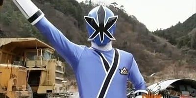 poster de la série La marionnette bleue