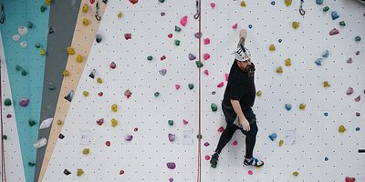 poster de la série De l'art (délicat) de gagner la confiance d'un client quand il pense perdre son temps