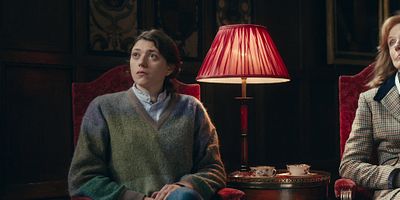 poster de la série Raffinement et agressivité