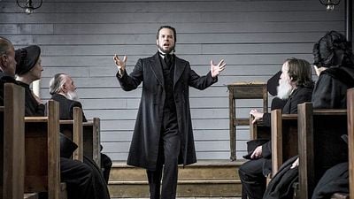 image de la news Ce soir en streaming : Dakota Fanning et Guy Pearce dans l'un des westerns les plus marquants de la décennie