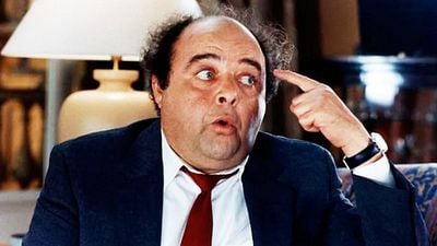 image de la news Totalement passé inaperçu ! Il y a 26 ans, Steve Carell remplaçait Jacques Villeret dans le remake américain d'une comédie française culte aux 9 millions d'entrées