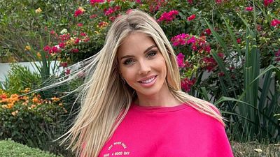 image de la news Jessica Thivenin : son visage apparaît déformé dans C’est la famille, elle s'explique