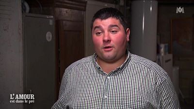 image de la news Valentin revient sur le décolleté de Flavie lors des speed-datings...