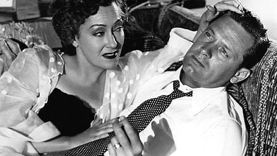 image de la news “On va lui mettre le goudron et les plumes, on va le virer de cette ville !” : ce légendaire producteur de films n’a pas supporté la critique d’Hollywood de ce chef-d'oeuvre absolu