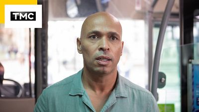 image de la news Week-end Family à découvrir gratuitement : la saison 1 de la série avec Eric Judor est diffusée ce soir à la télévision