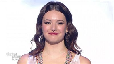 image de la news Danse avec les stars : "Ça arrive"', Elsa Bois passe aux annonces