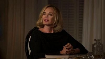 image de la news La saison 13 de cette série culte notée 4,2/5 revient avec un nouveau "personnage mystère" ! Jessica Lange fait des révélations