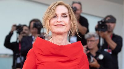 image de la news "J'ai presque les larmes aux yeux" : Isabelle Huppert très émue en évoquant LE film qui lui a donné envie d'être actrice