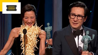 image de la news "C'est pour toutes les petites filles qui me ressemblent" : les stars de Everything Everywhere All At Once réagissent à leur prix historique aux SAG Awards