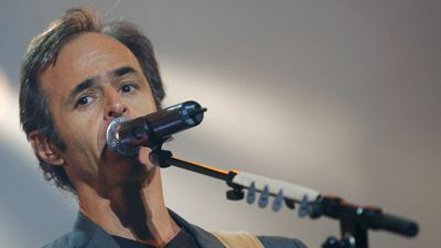 "Il y avait un silence..." : cet incroyable moment méconnu offert par Jean-Jacques Goldman lors de son dernier concert avec les Enfoirés