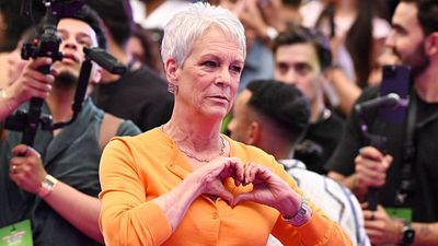 image de la news Jamie Lee Curtis défend ses parents acteurs : "l'industrie les a rejetés passé un certain âge"