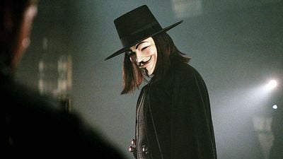 image de la news "Je ne l’ai jamais vu transpirer autant de toute sa vie..." : la scène la plus emblématique de V pour Vendetta a été réalisée par un des meilleurs réalisateurs de scènes d'action au monde