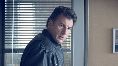 image de la news "Il n'y en a pas un seul" : Michaël Youn révèle pourquoi ce mot très utilisé aujourd'hui est banni de la série Flashback