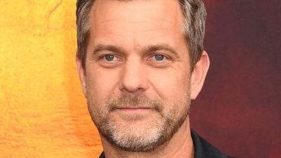 image de la news 10 kilos de muscles ! Transformé physiquement, Joshua Jackson a volé la vedette à Jackie Chan dans Karate Kid Legends