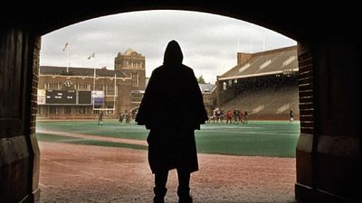 image de la news On lui doit les plus grands twists du cinéma des années 2000 : ce réalisateur s’apprête à faire une série en live action autour d’un jouet culte