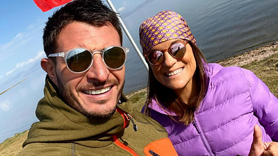 Les gens me demandent des selfies" : cet agriculteur de L'amour est dans le pré  2025 est déjà une star depuis la diffusion de son portrait ! De qui  s'agit-il ? -