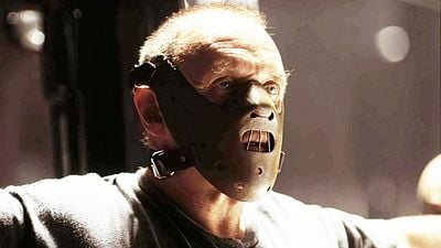 image de la news Il y a 25 ans, personne n'a reconnu cette immense star de cinéma, métamorphosée face à Anthony Hopkins dans Hannibal