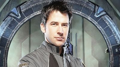 image de la news 16 ans après la fin de Stargate Atlantis, que devient Joe Flanigan, alias John Sheppard dans la série de science-fiction ?
