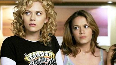 image de la news Les Frères Scott : le reboot mis en pause à cause d'un conflit entre Hilarie Burton et Bethany Joy Lenz ? Les fans s'interrogent