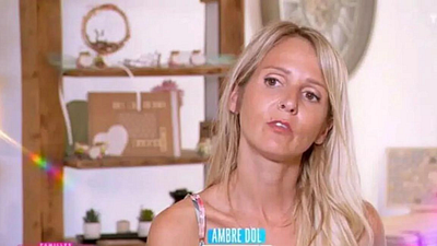 image de la news “J’ai des trous sans cheveux“, petite forme pour Ambre Dol (Familles nombreuses)...