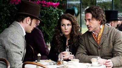 image de la news "Je ne comprends rien à ce que j'apprends !" : il y a 14 ans, Gilles Lellouche et Robert Downey Jr. ont tourné ensemble, mais personne n'a vu la scène !