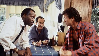 image de la news "C'est une industrie malade" : il y a 36 ans, le réalisateur de L'Arme fatale expliquait pourquoi le divertissement doit toujours passer en premier