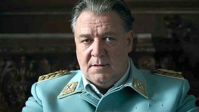 image de la news "Comment parvenir à incarner ce type ?" : ce défi relevé par Russell Crowe dans Nuremberg