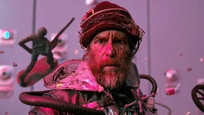 image de la news On lui doit la plus grande saga d’aventure des années 2000 : ce réalisateur revient avec une comédie de science-fiction après 9 ans d’absence