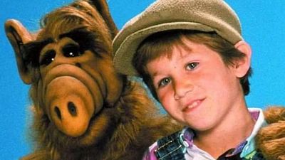 image de la news Les fans de la série ALF en deuil : l'enfant star Benji Gregory, qui jouait le meilleur ami de l'extra-terrestre, est mort à l'âge de 46 ans