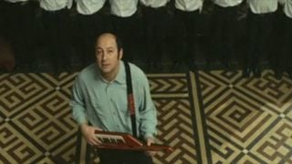 image de la news "Olalelluia" : Kad Merad chante pour "Protéger et servir" !
